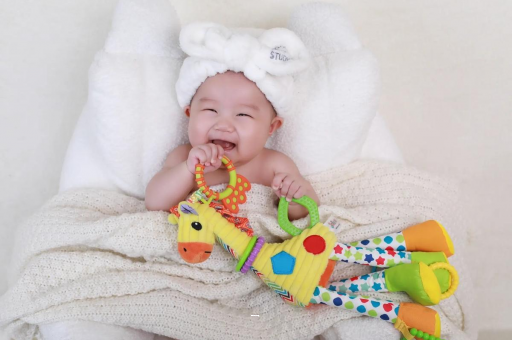 山南宝宝为什么会吐奶